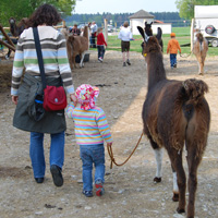 Jessica mit Anahi und Mama Katja